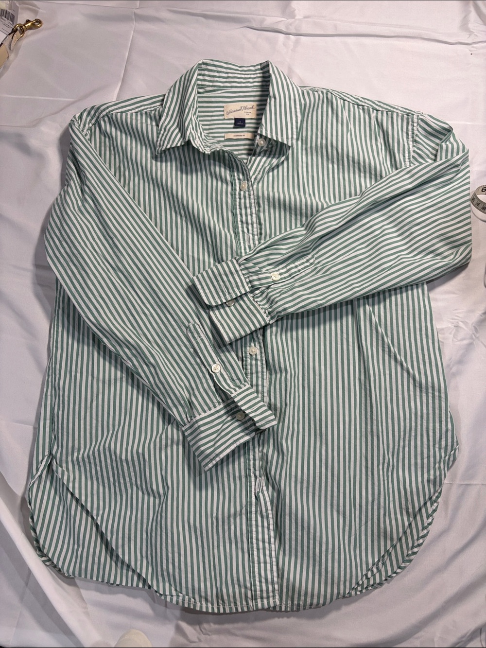 Universal Thread Green and White Striped Women’s Button-Down Shirt